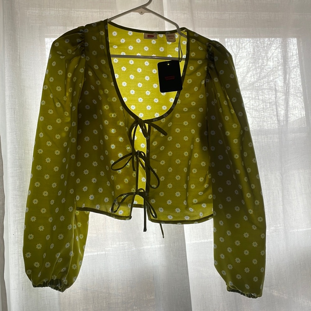 Levis green with white flowers